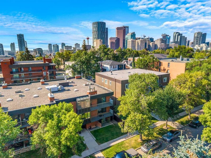 Apartment at 301, 345 4 Avenue NE, Crescent Heights — listing photo