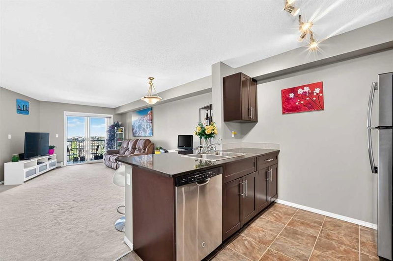 416, 15 Saddlestone Way NE, Saddle Ridge — interior photo