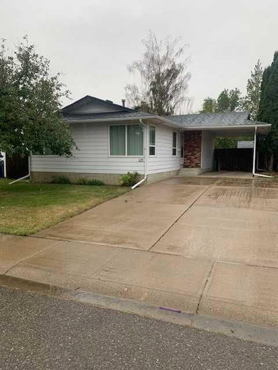 125 Pensacola Court W