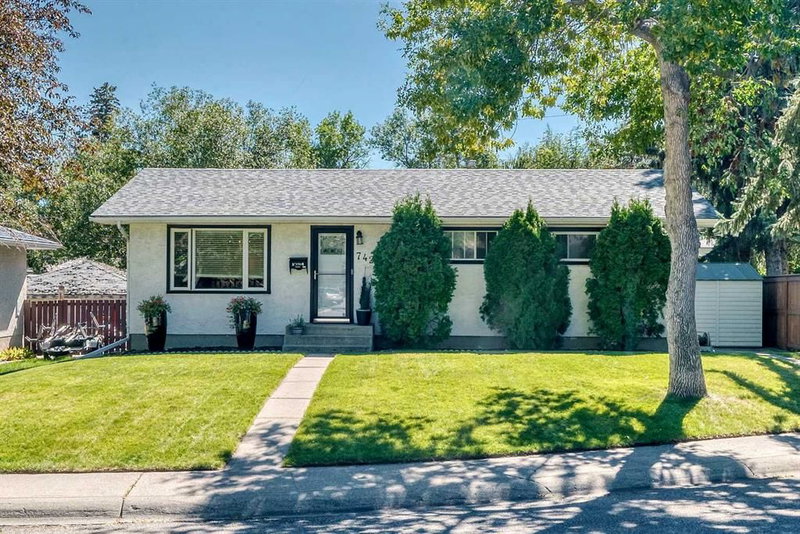 Detached at 7427 Fountain Road SE, Fairview — listing photo