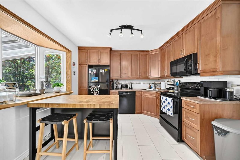 7427 Fountain Road SE, Fairview — interior photo 5