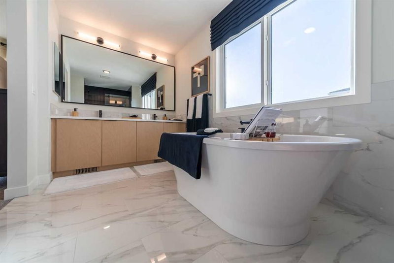 609 Lambeau Link SE