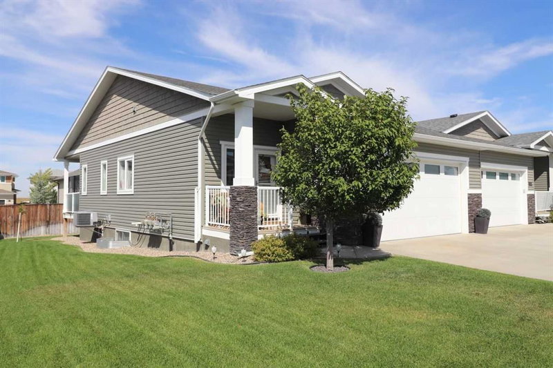 1 - 294 Northlander Bend W