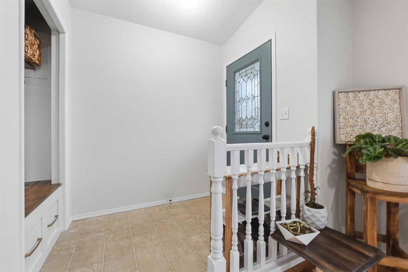 37 Sunrise Crescent