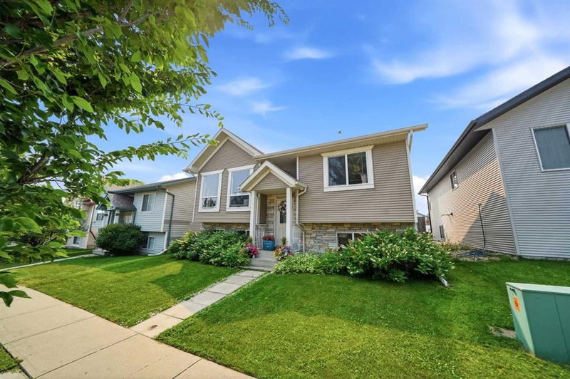 59 Wildrose Drive