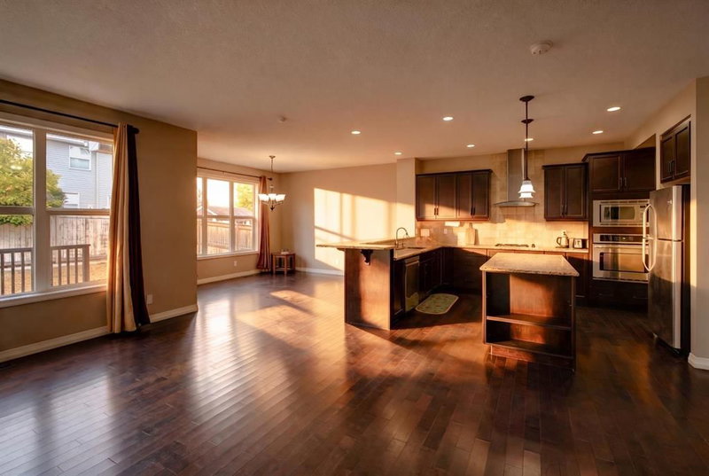 370 Silverado Way SW