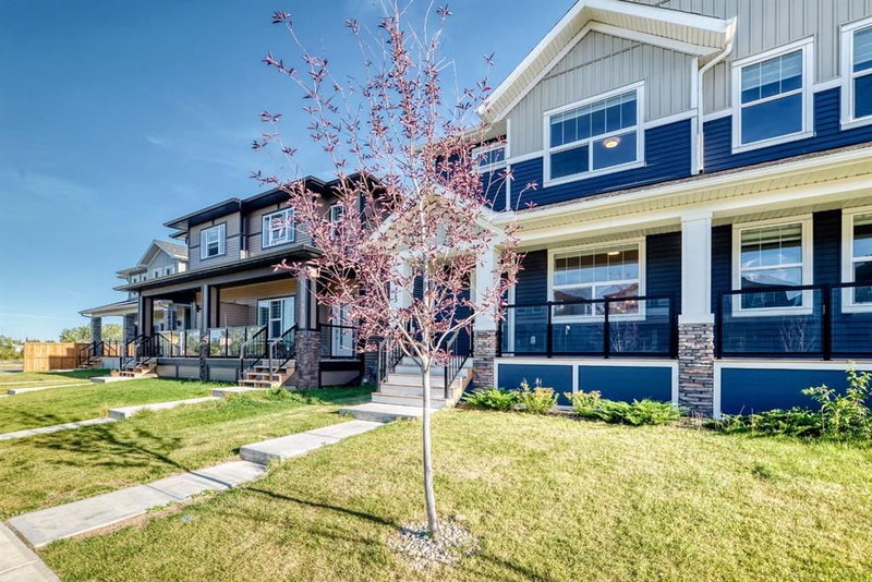 245 Midgrove Mews SW