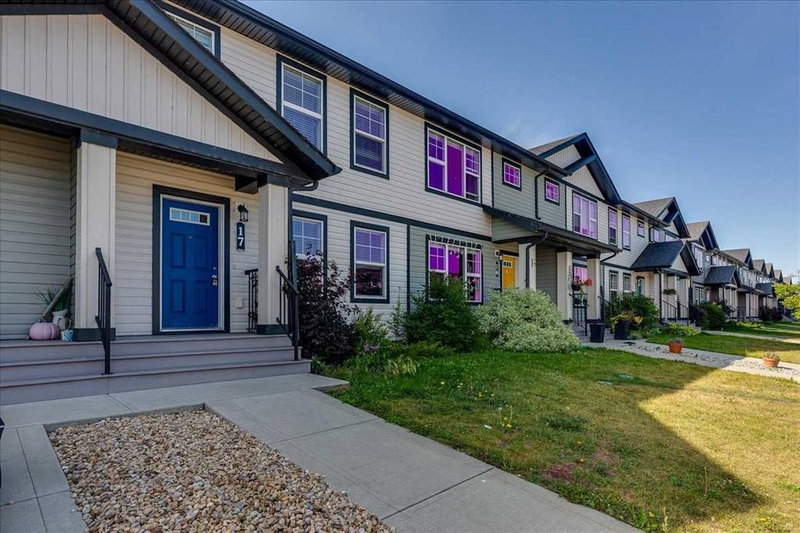 17 Hawthorn Place