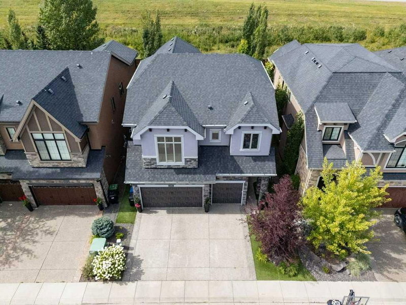 138 Ascot Crescent SW
