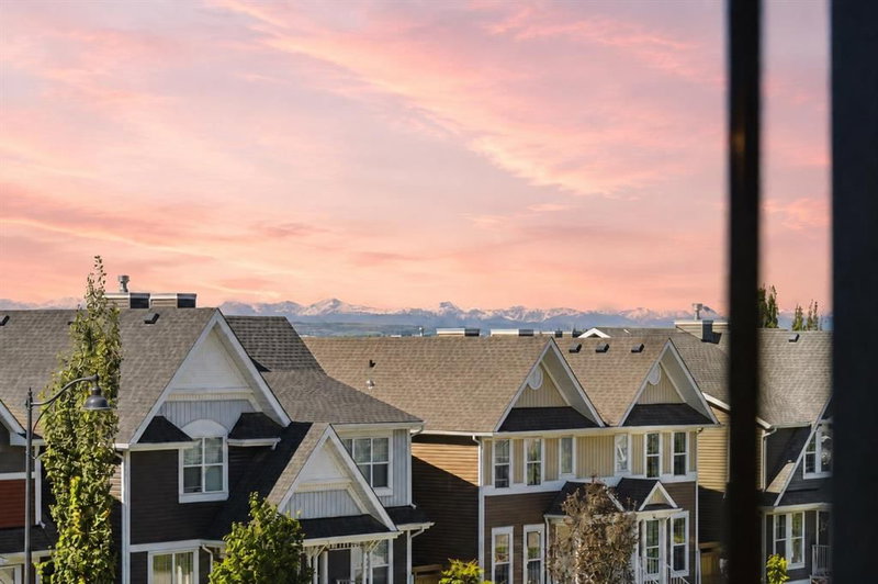 306 - 150 Auburn Meadows Manor SE