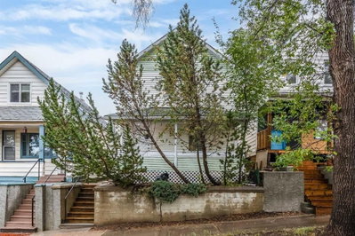 319 4 Street SE