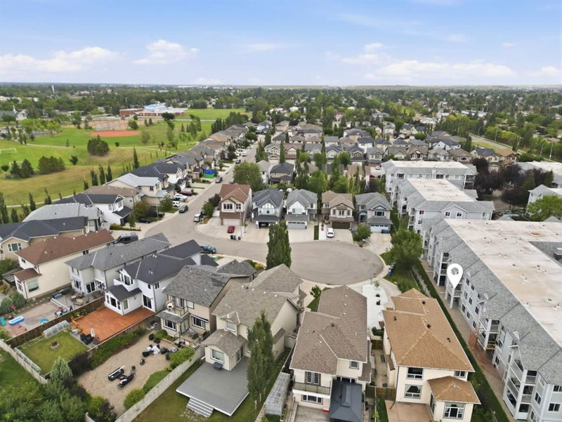 208 - 3208 Valleyview Park SE