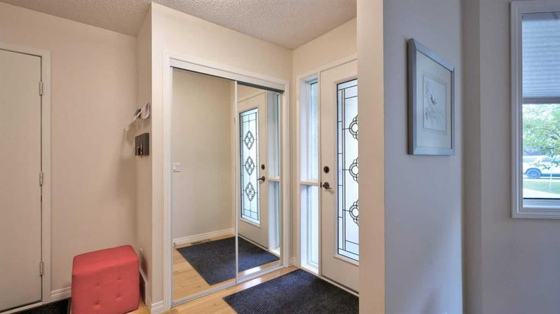 40 Vandoos Villas NW