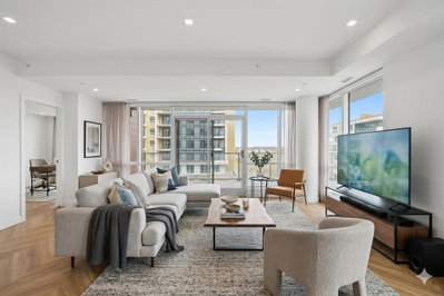 415 - 8445 Broadcast Avenue