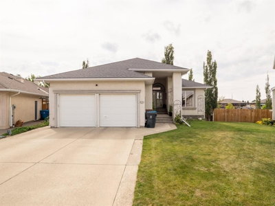 521 Fairmont Boulevard S