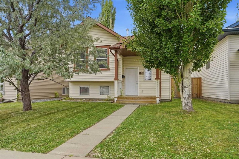 120 Kentwood Drive