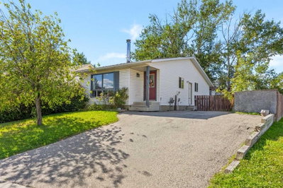 3 Emberdale Way SE