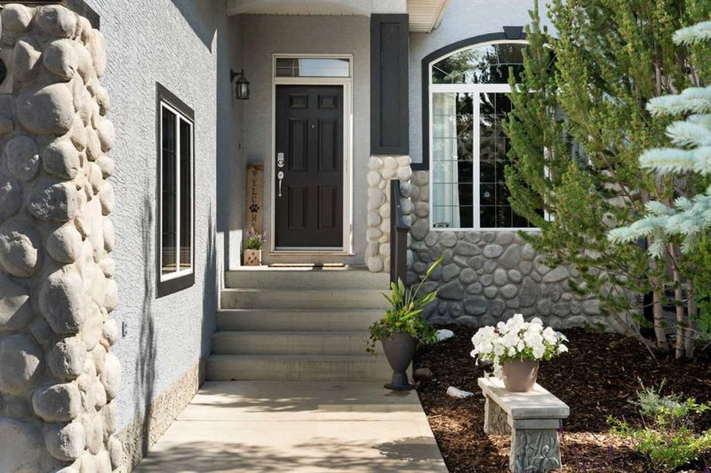 146 Discovery Ridge Way SW