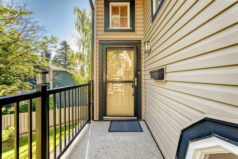 25 - 448 Strathcona Drive SW