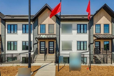 113 - 40 Livingston Parade