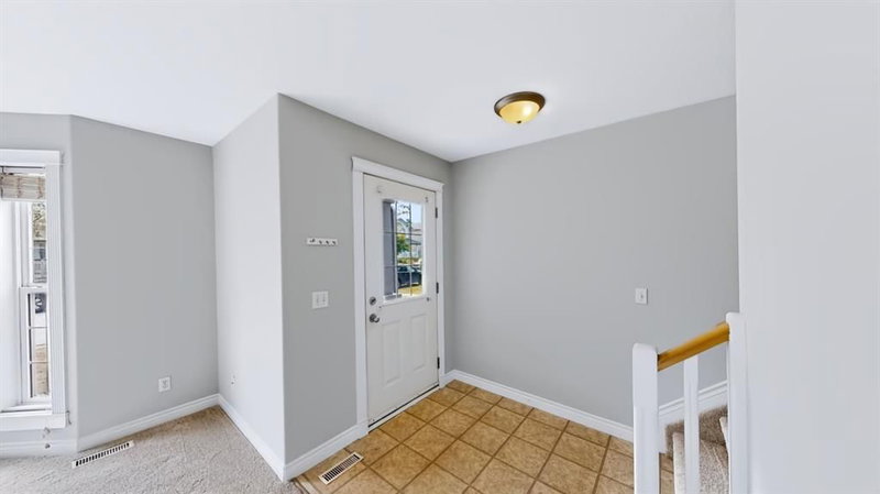 225 Campbell Crescent