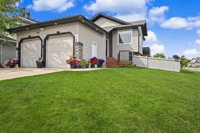 2 Pinnacle Lake Drive
