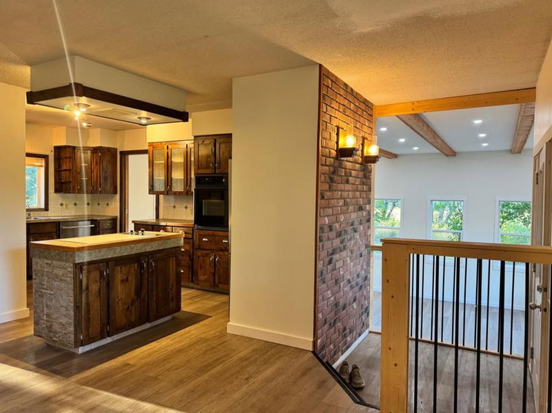 725002 Range Road 52