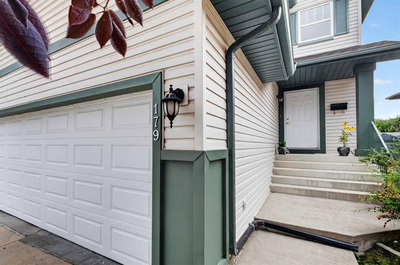 179 Erin Park Drive SE