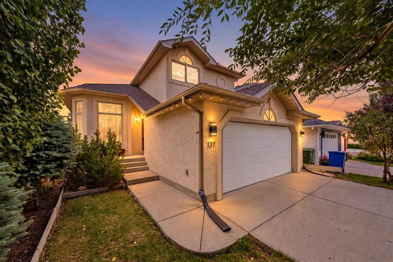 137 Sierra Vista Terrace SW
