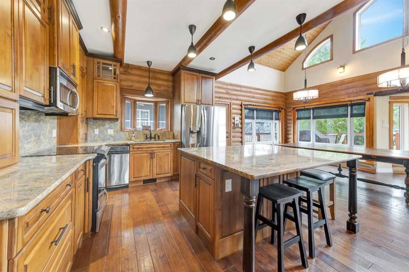 16 Lakeview Drive