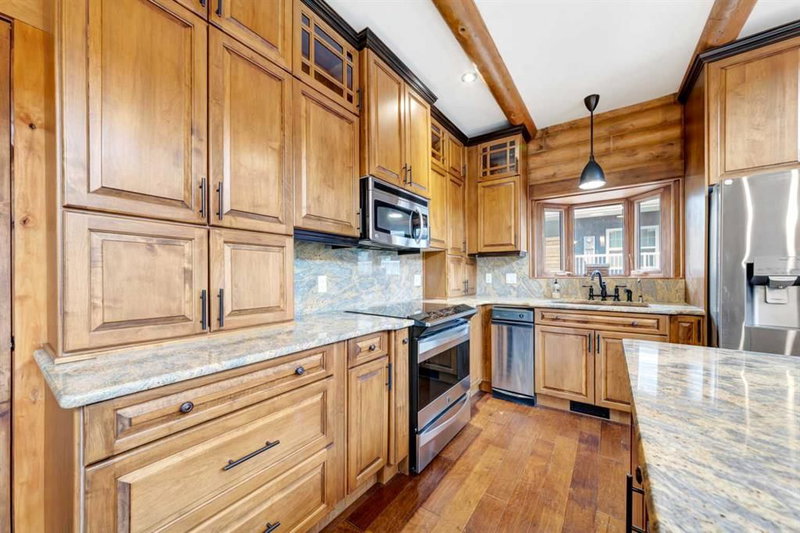 16 Lakeview Drive