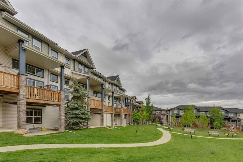 55 Panatella Road NW