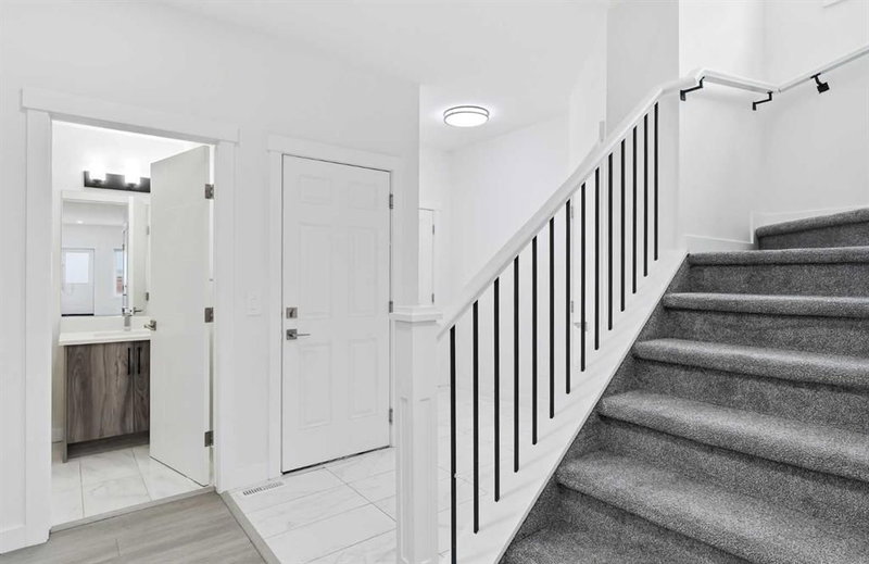505 - CORNER MEADOWS WAY