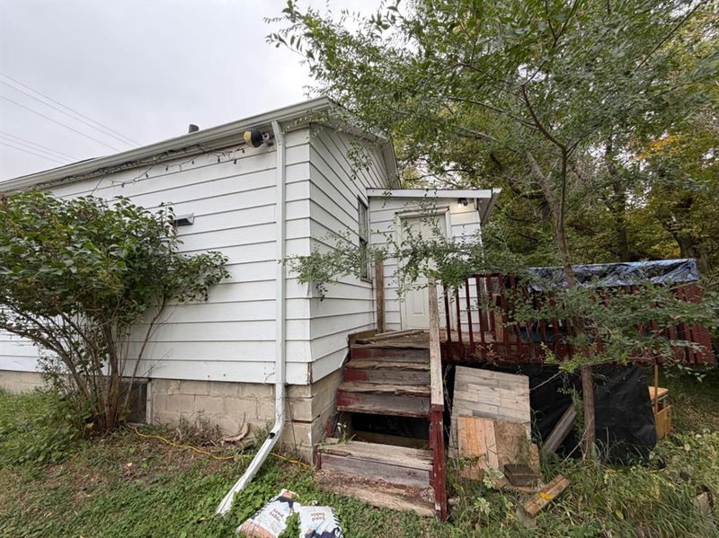 916 Newcastle Trail