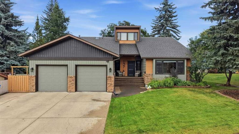 137 Dickenson Crescent