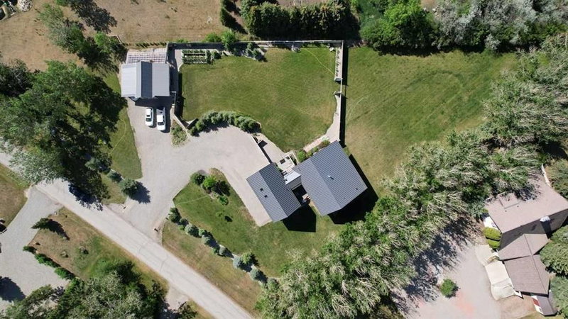 211 Moon River Drive
