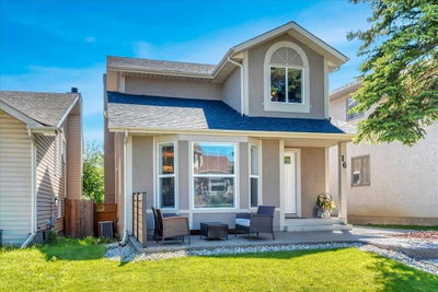 16 Millrise Crescent SW