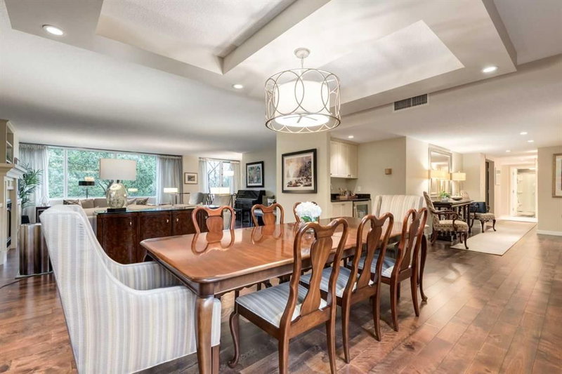 400F, 500 Eau Claire Avenue SW, Eau Claire — interior photo