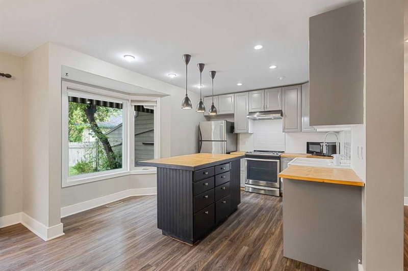 40 Edgemont Estates Road NW, Edgemont — interior photo 7