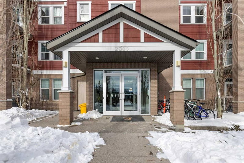 201 - 2300 Evanston Square NW
