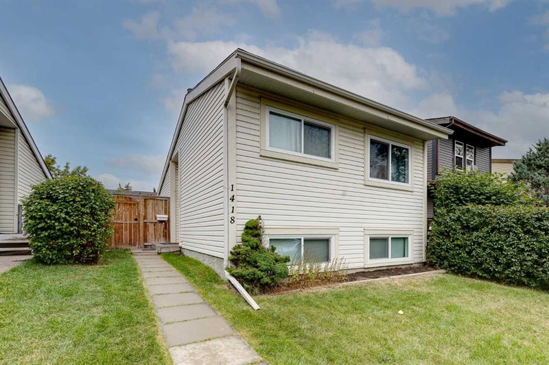 1418 Ranchlands Way NW
