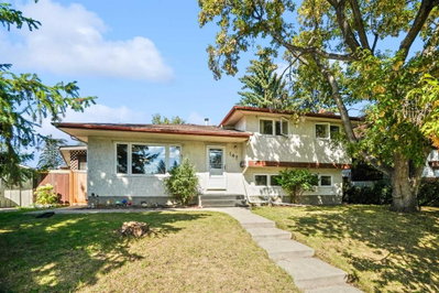 147 Manora Hill NE