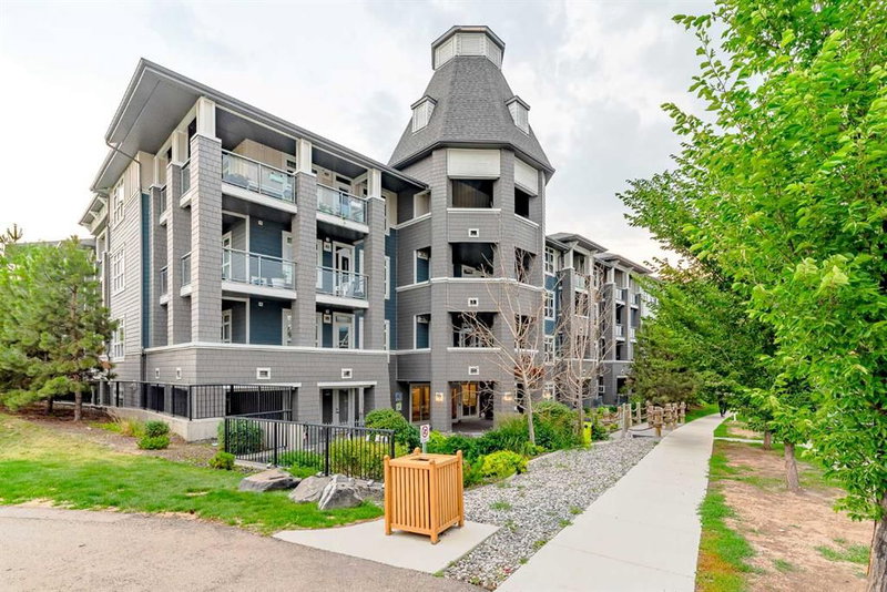 223 - 25 Auburn Meadows Avenue SE
