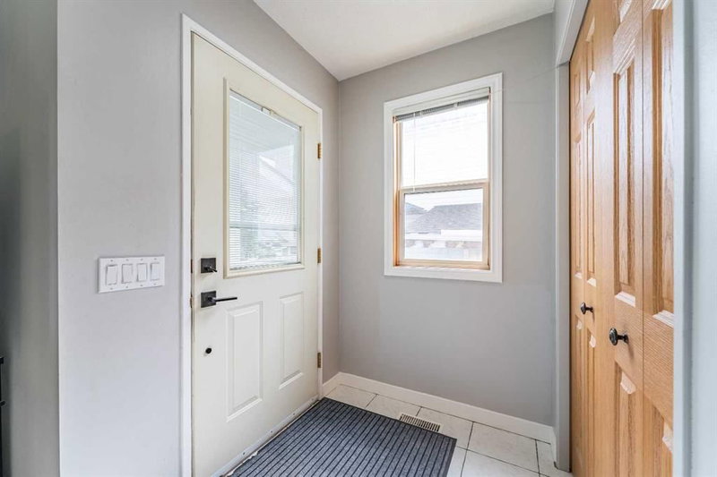 40 Fonda Crescent SE