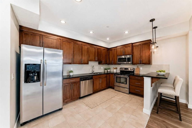 110 - 1005A Westmount Drive