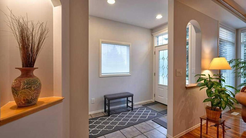 82 Mt Douglas Circle SE