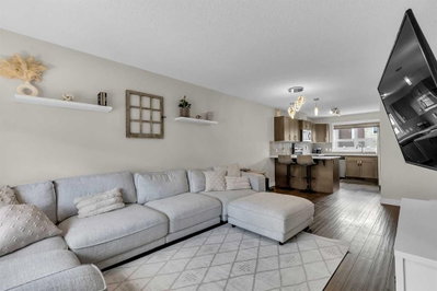 305 - 2461 Baysprings Link SW