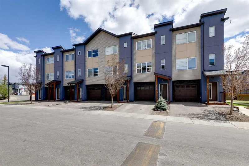 305 - 2461 Baysprings Link SW