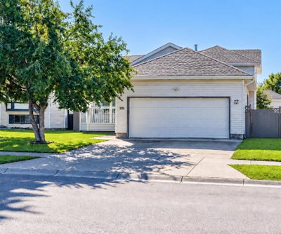 131 Applewood Drive SE
