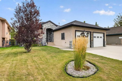 5910 Park Meadows Crescent